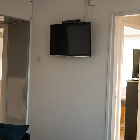 Apartment Sale Center *