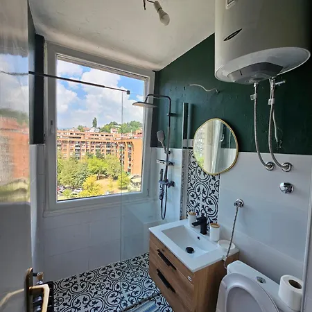 Sale Center Apartmán *